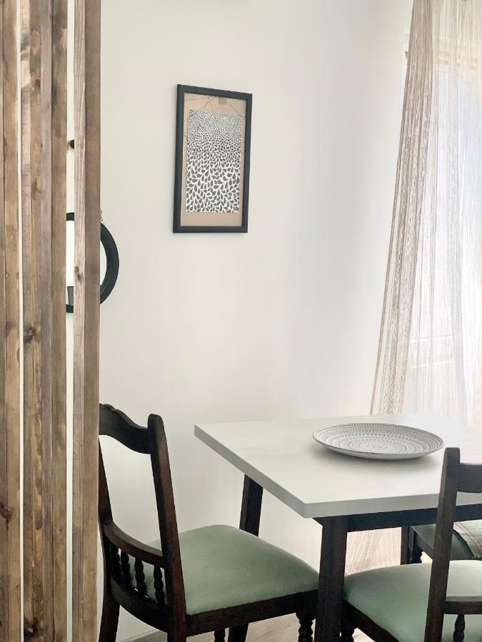W Apartments コトル エクステリア 写真